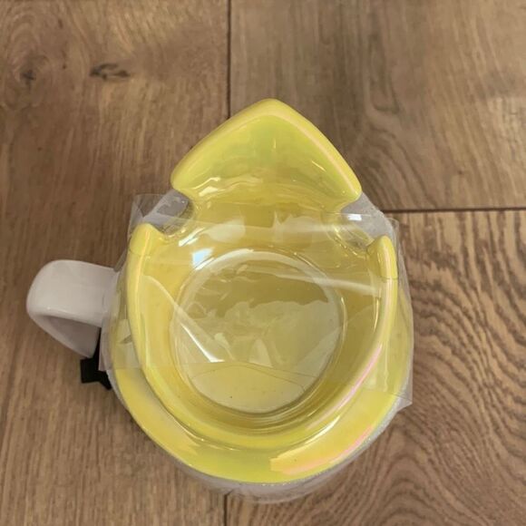 NWT Rae Dunn Disney Sleeping Beauty Yellow Iridescent Crown Topper Lid Mug - Picture 4 of 12